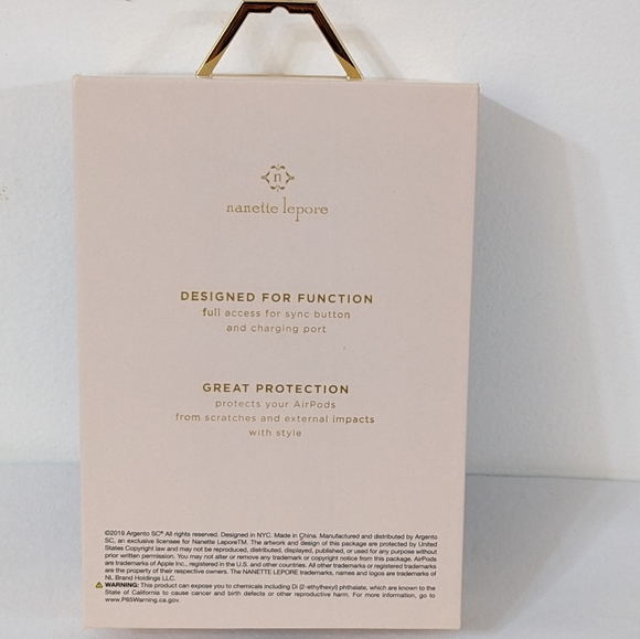 NEW Nanette Lepore Gold Glitter Airpods Case Compatible W/ 1st & 2nd Generation - Picture 3 of 3